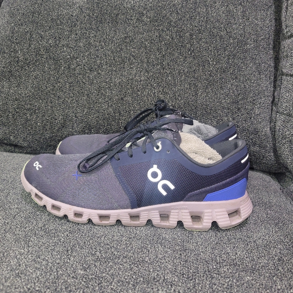 On Running Cloud X 3 Sneakers Womens Size 10 Iron Fade Running Shoes Purple